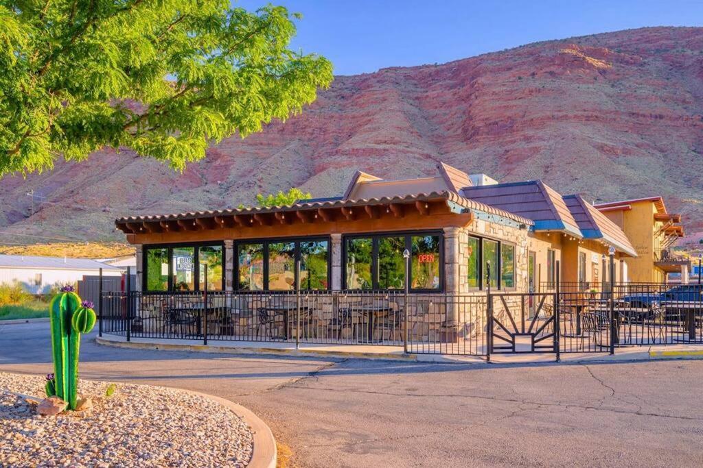 Luxury Downtown Rental - La Dolce Vita Villa #3 Moab Exterior foto